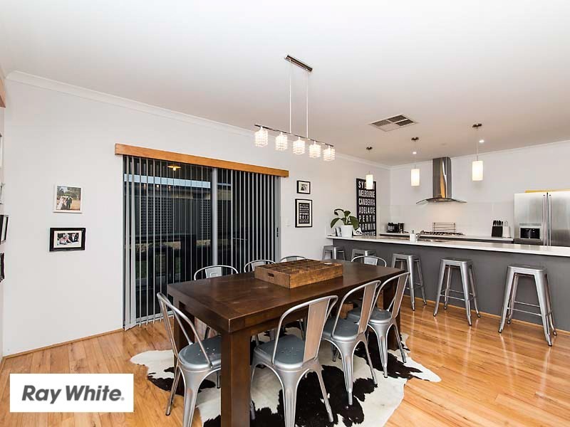 64 Farmaner Parkway, Ellenbrook WA 6069