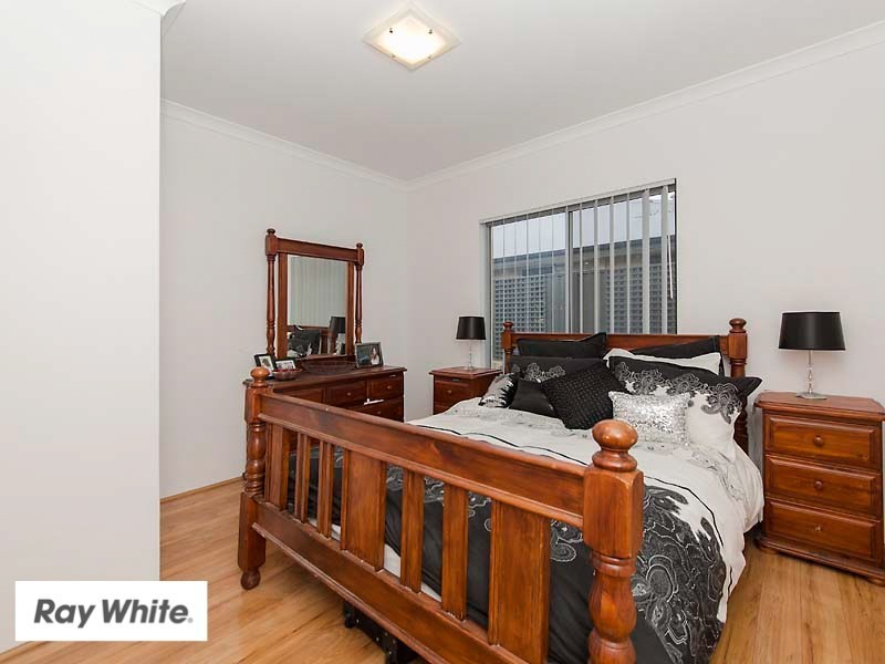 64 Farmaner Parkway, Ellenbrook WA 6069