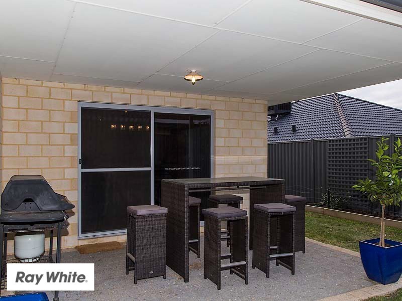 64 Farmaner Parkway, Ellenbrook WA 6069