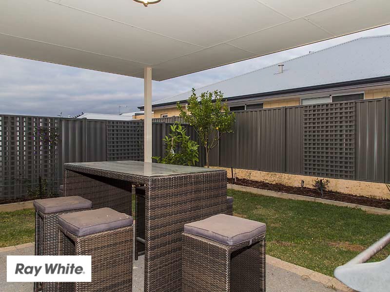 64 Farmaner Parkway, Ellenbrook WA 6069