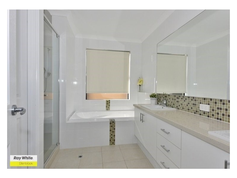 23 Viridian Boulevard, Aveley WA 6069