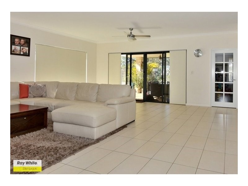 23 Viridian Boulevard, Aveley WA 6069