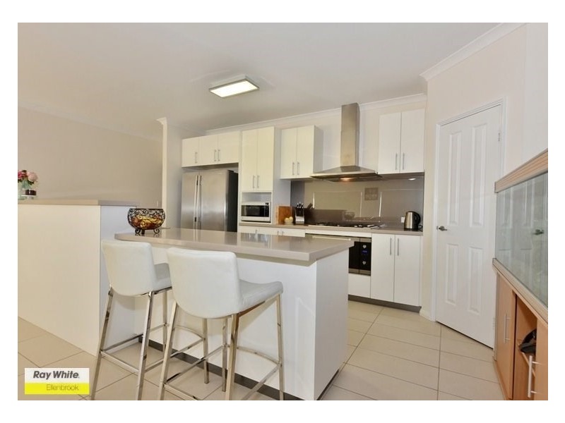 23 Viridian Boulevard, Aveley WA 6069