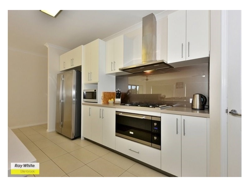 23 Viridian Boulevard, Aveley WA 6069