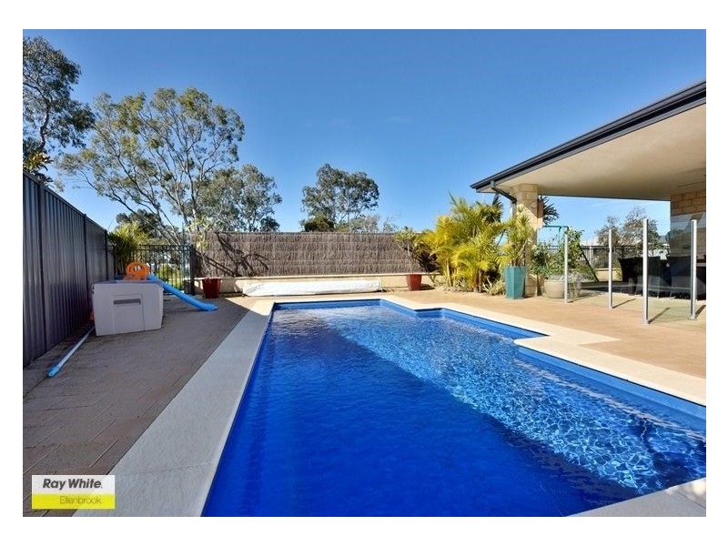 23 Viridian Boulevard, Aveley WA 6069