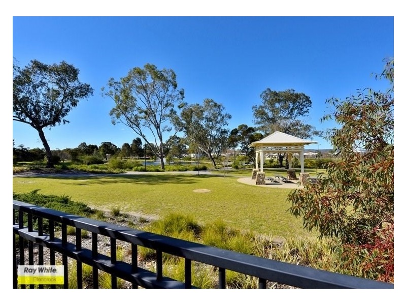 23 Viridian Boulevard, Aveley WA 6069