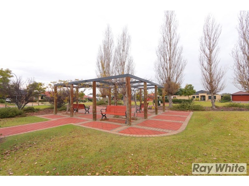 52 Garran Loop, Henley Brook WA 6055