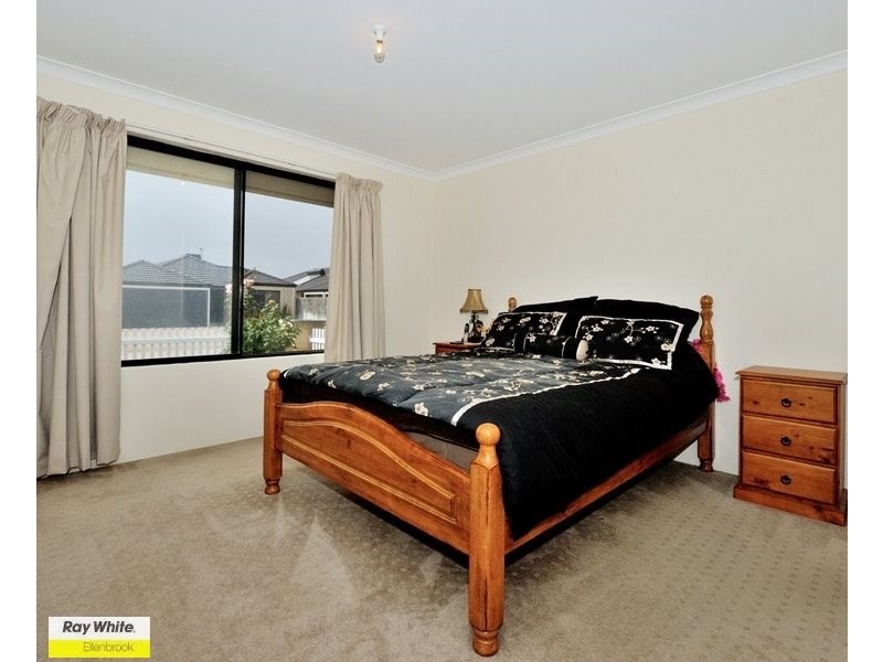 28 Parnham Avenue, Ellenbrook WA 6069