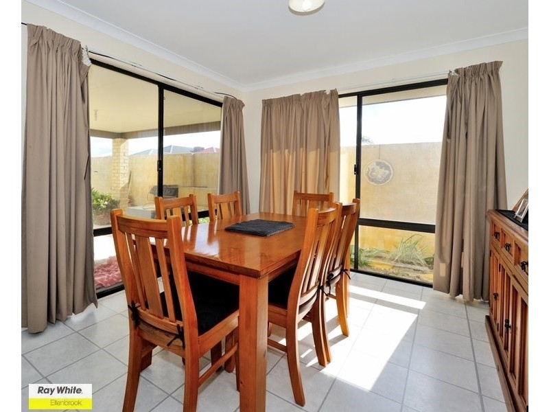 28 Parnham Avenue, Ellenbrook WA 6069