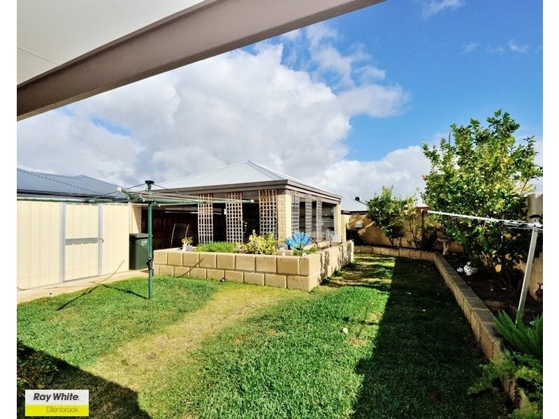 28 Parnham Avenue, Ellenbrook WA 6069
