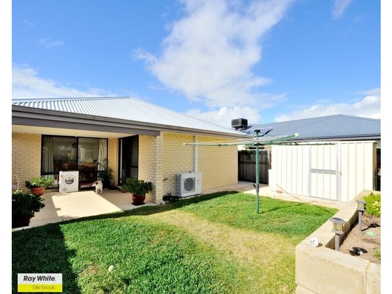 28 Parnham Avenue, Ellenbrook WA 6069
