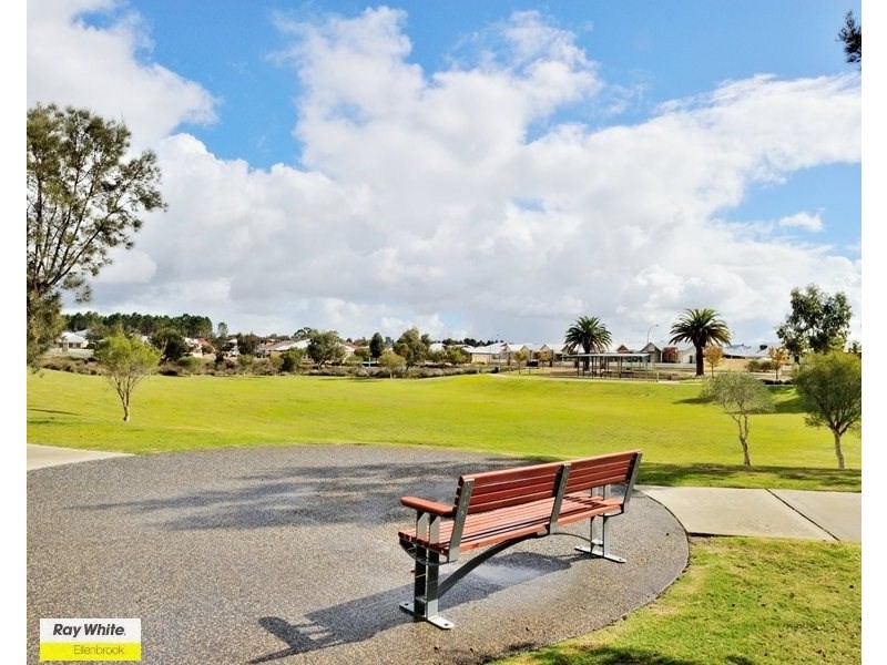 28 Parnham Avenue, Ellenbrook WA 6069