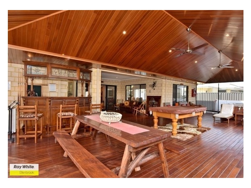 15 Gleeson Entrance, Aveley WA 6069