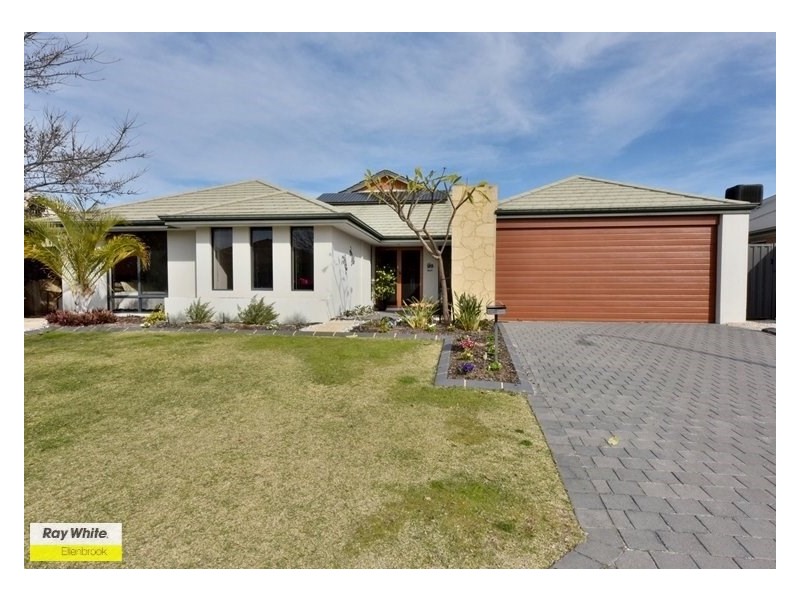 15 Gleeson Entrance, Aveley WA 6069