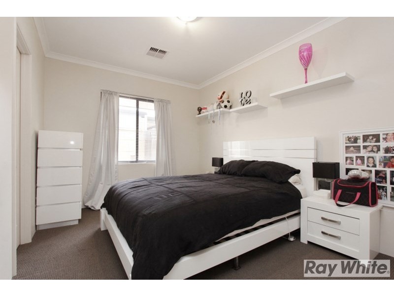 12 Pavilion Circle, The Vines WA 6069