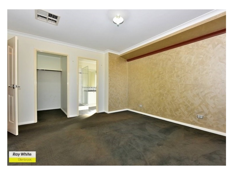 17 Lissadell Terrace, Ellenbrook WA 6069