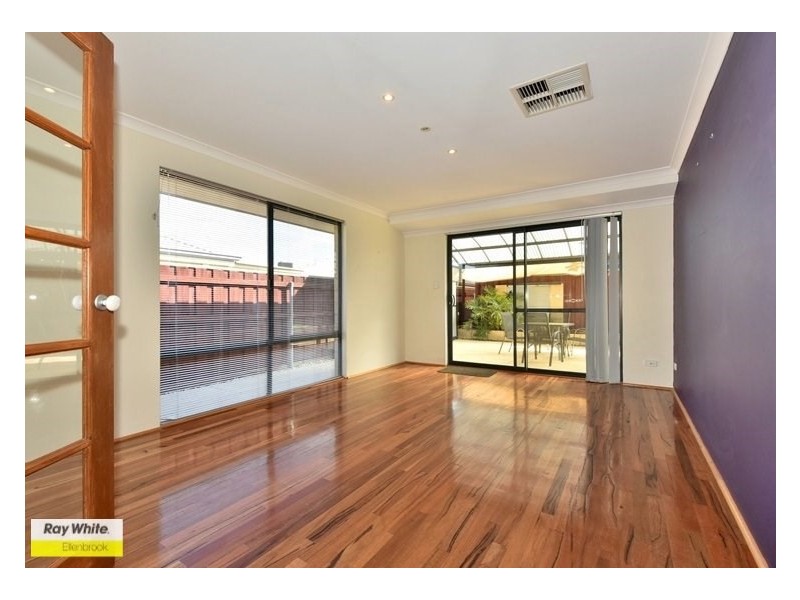 17 Lissadell Terrace, Ellenbrook WA 6069