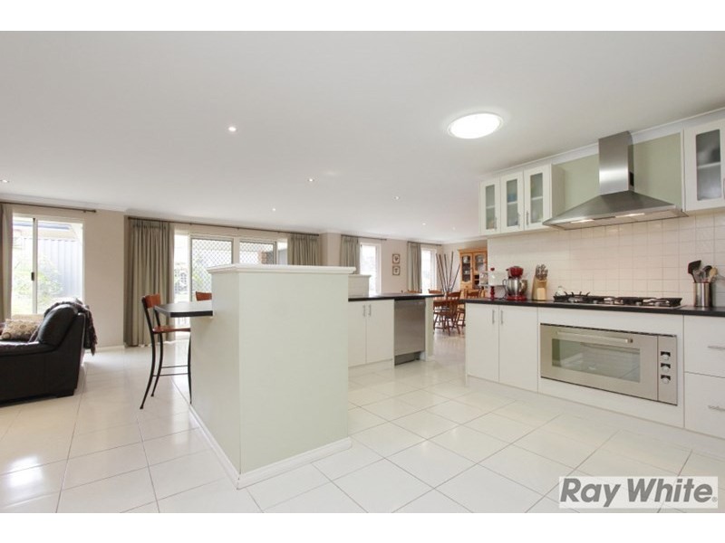 19 Gleeson Entrance, Aveley WA 6069