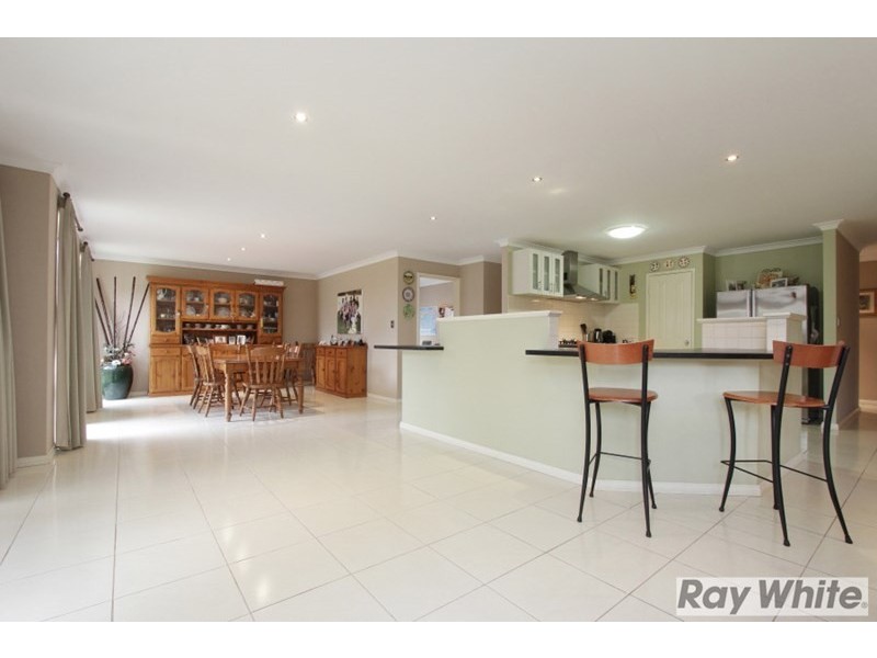 19 Gleeson Entrance, Aveley WA 6069