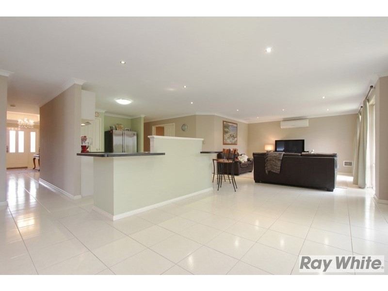 19 Gleeson Entrance, Aveley WA 6069