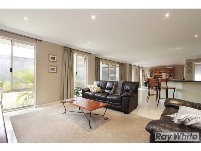 19 Gleeson Entrance, Aveley WA 6069