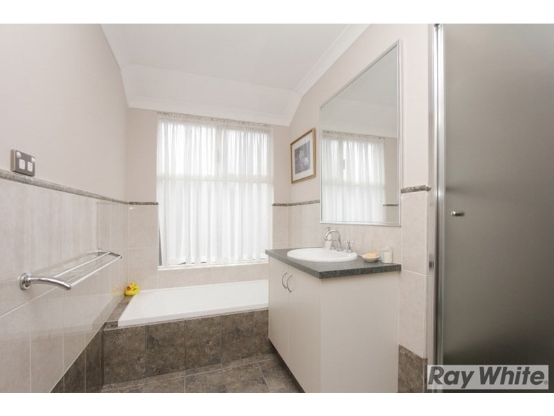 19 Gleeson Entrance, Aveley WA 6069