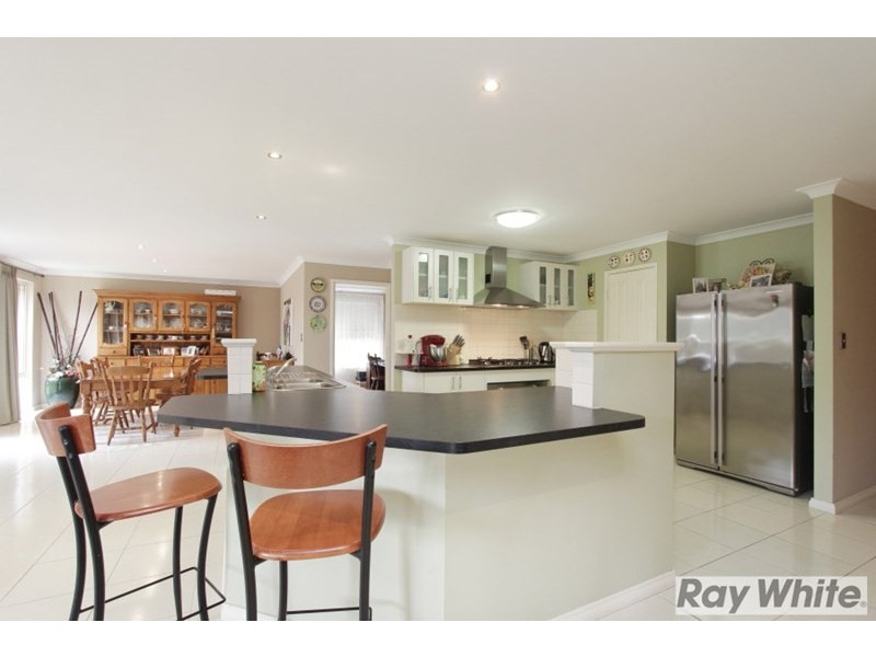 19 Gleeson Entrance, Aveley WA 6069