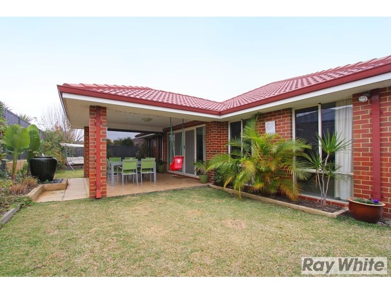 19 Gleeson Entrance, Aveley WA 6069