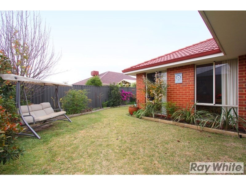 19 Gleeson Entrance, Aveley WA 6069