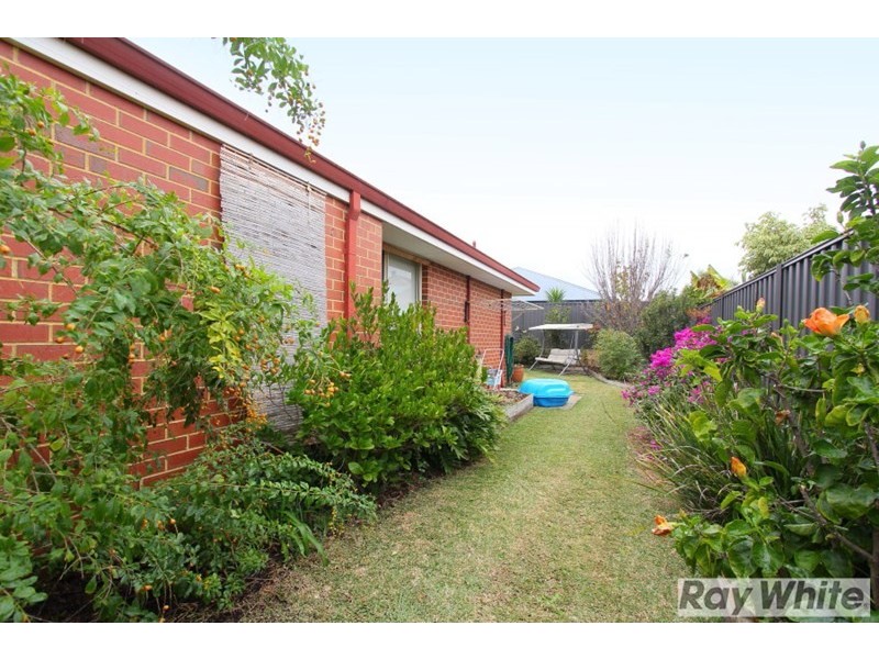 19 Gleeson Entrance, Aveley WA 6069