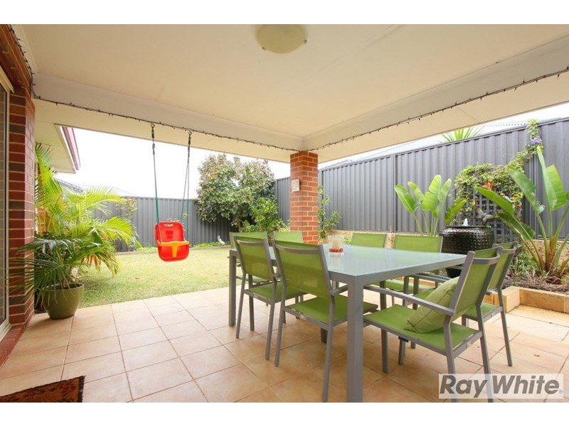 19 Gleeson Entrance, Aveley WA 6069