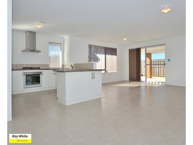 6/11 Hodnet Bend, The Vines WA 6069