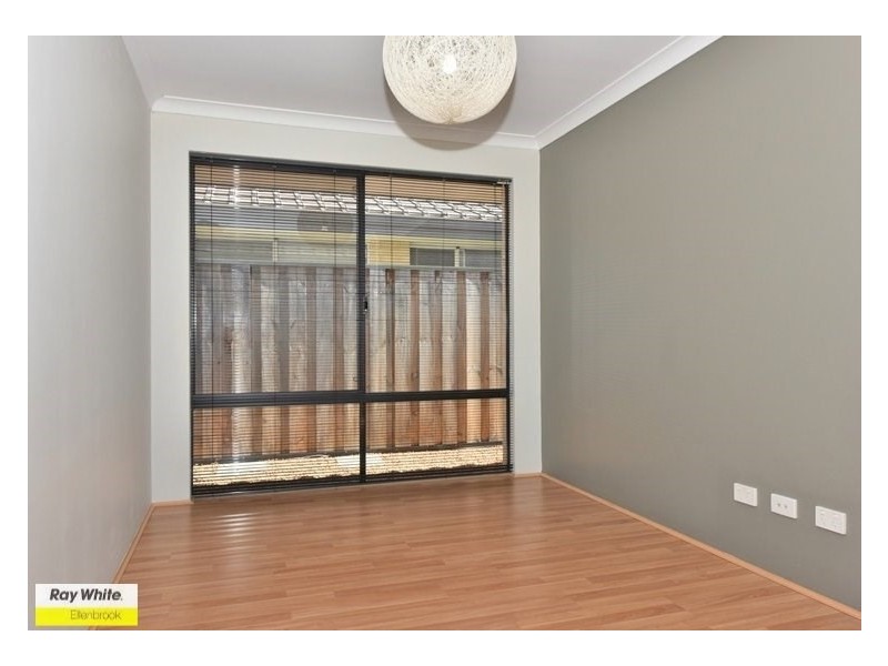 4 Gulf Cove, Ellenbrook WA 6069