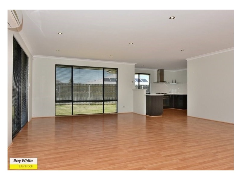 4 Gulf Cove, Ellenbrook WA 6069