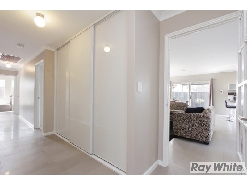 16 Beaumonde Grange, Aveley WA 6069