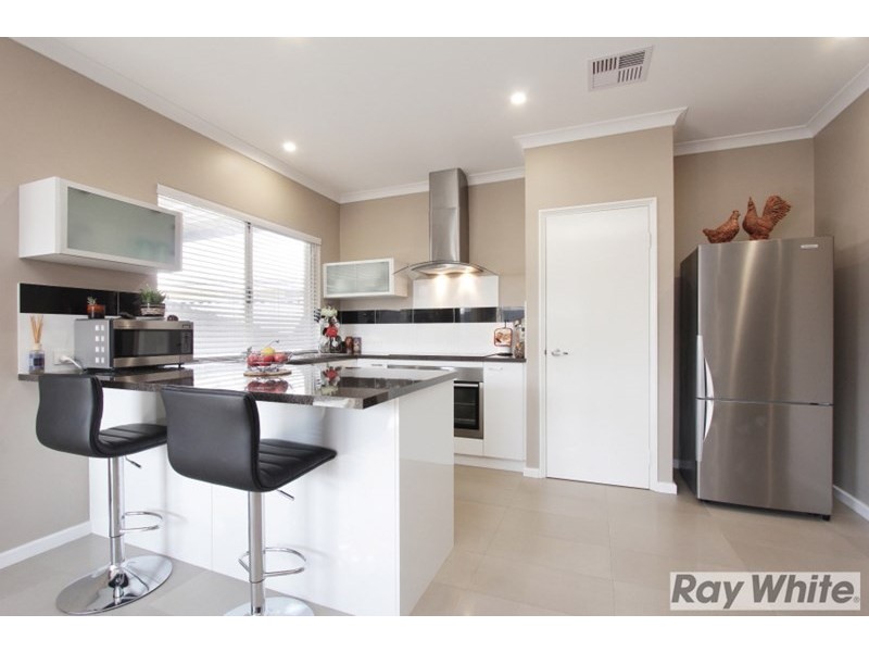 16 Beaumonde Grange, Aveley WA 6069