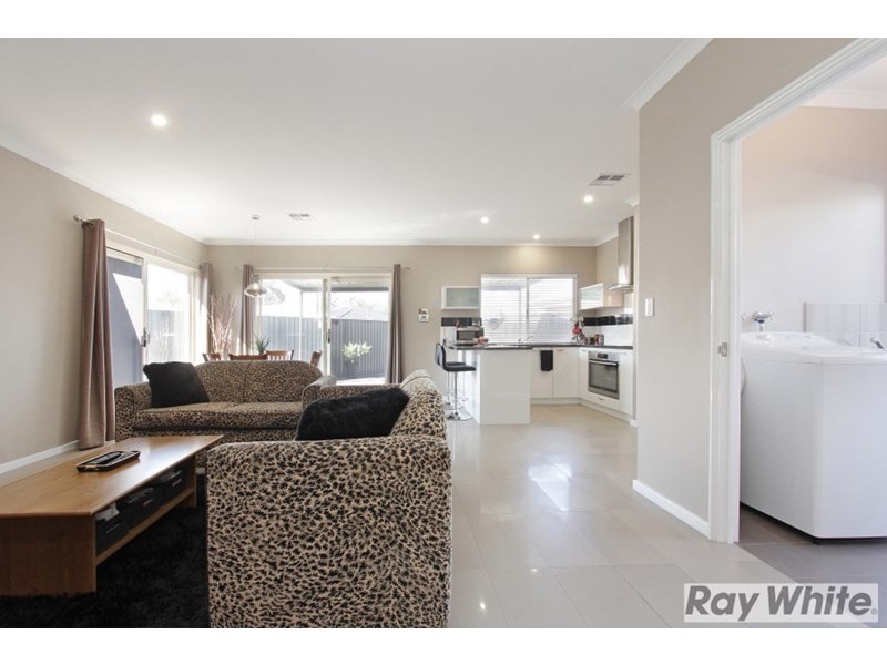16 Beaumonde Grange, Aveley WA 6069
