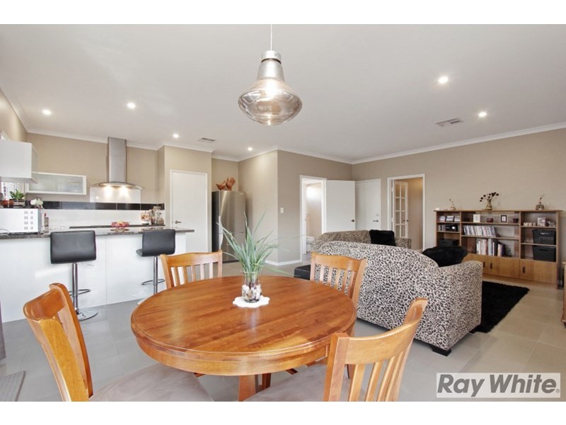 16 Beaumonde Grange, Aveley WA 6069