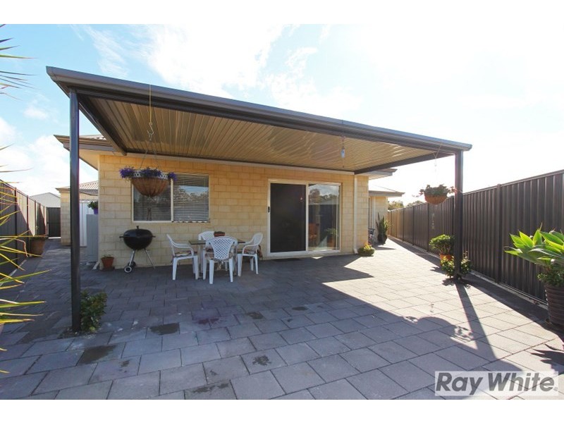16 Beaumonde Grange, Aveley WA 6069