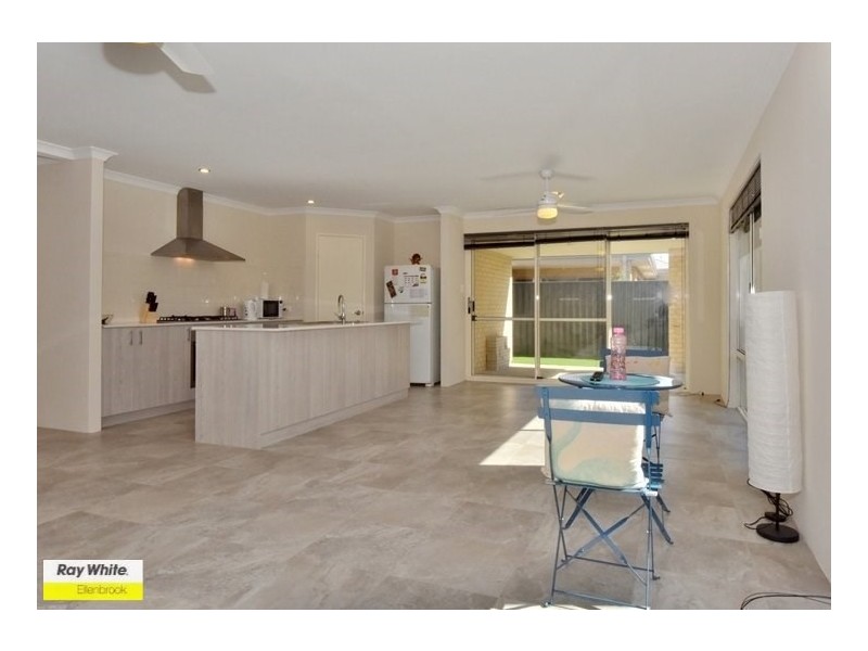 4 Aldine Ridge, Aveley WA 6069