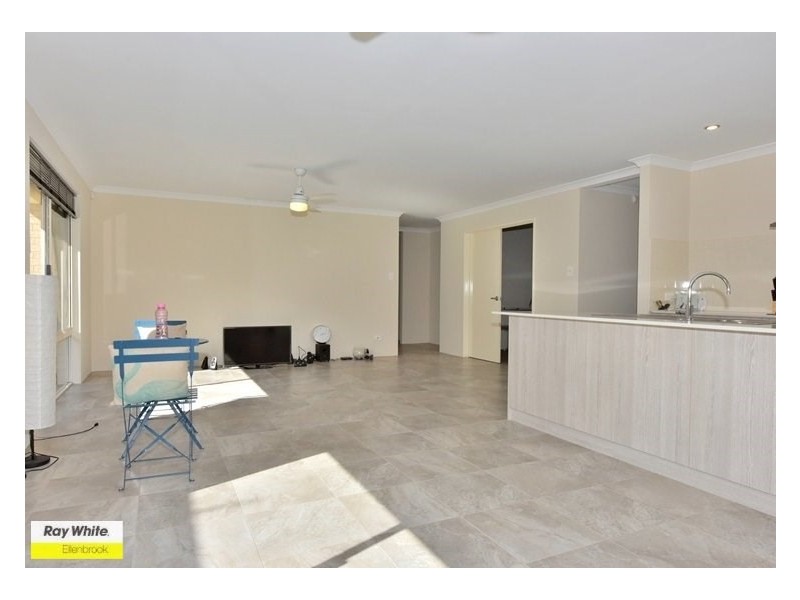 4 Aldine Ridge, Aveley WA 6069