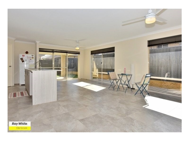 4 Aldine Ridge, Aveley WA 6069