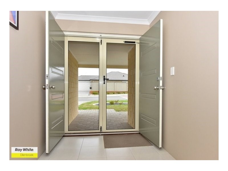 12 Pierre Bend, Ellenbrook WA 6069