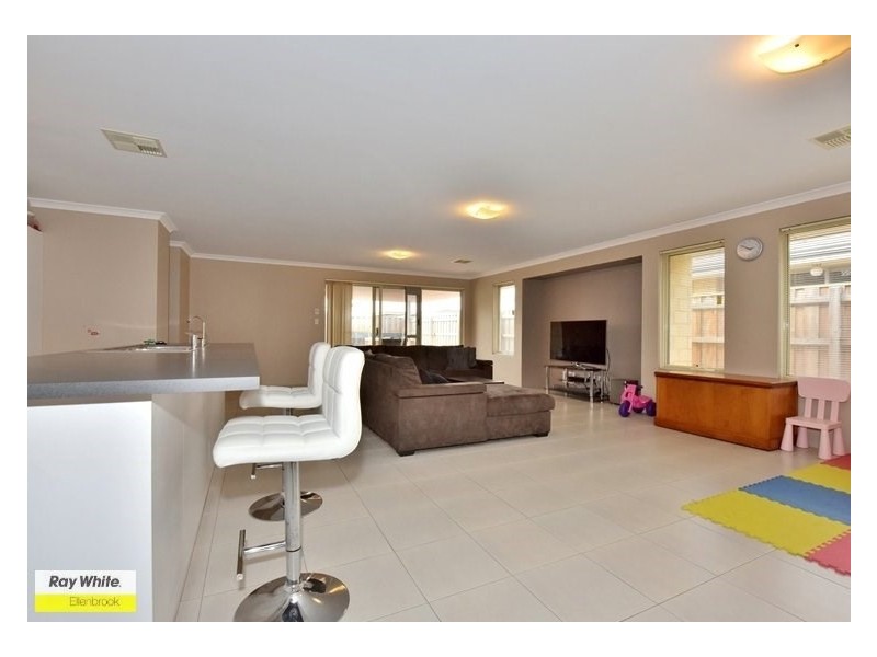 12 Pierre Bend, Ellenbrook WA 6069