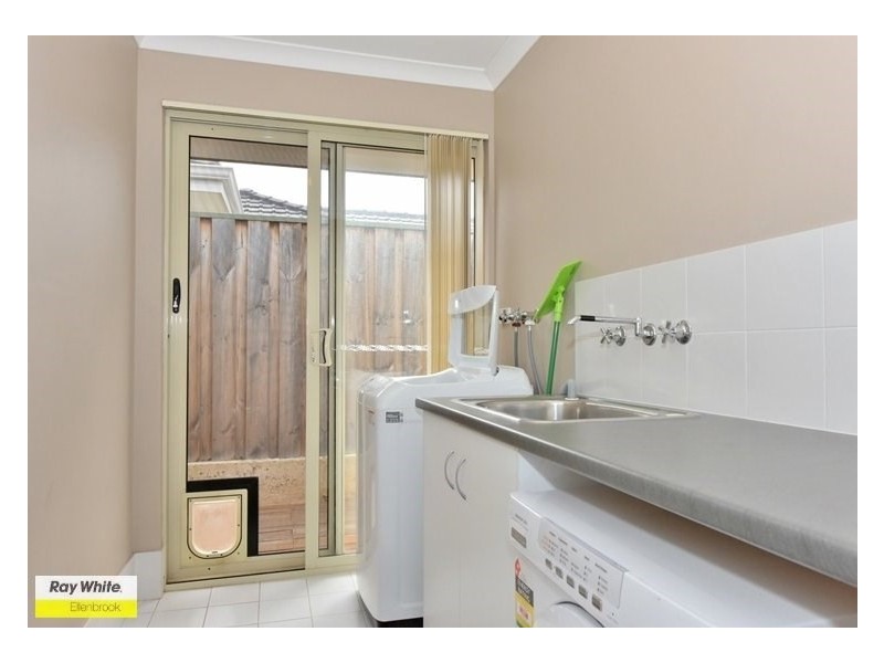 12 Pierre Bend, Ellenbrook WA 6069