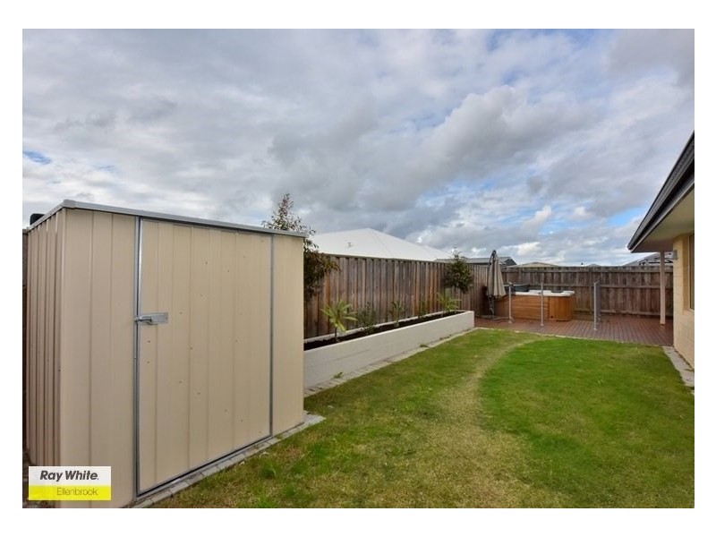 12 Pierre Bend, Ellenbrook WA 6069