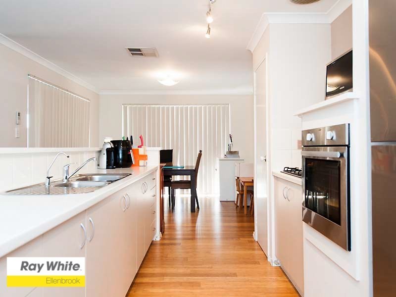 9 Birchmore Gardens, Ellenbrook WA 6069