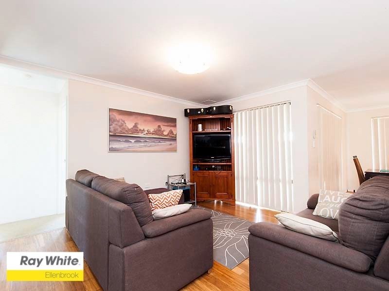 9 Birchmore Gardens, Ellenbrook WA 6069