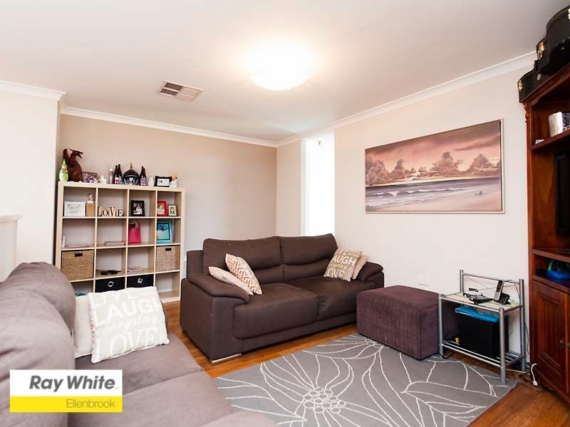 9 Birchmore Gardens, Ellenbrook WA 6069