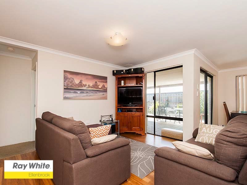 9 Birchmore Gardens, Ellenbrook WA 6069